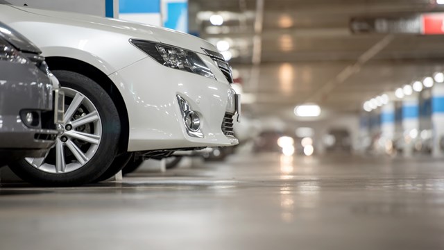 Underground japan white car parking/garage