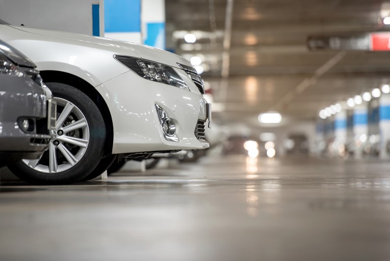 Underground japan white car parking/garage