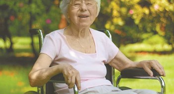 How to Care for at Risk Residents How to Care for at Risk Residents