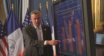 Mayor and City Council Ink Budget Deal Mayor and City Council Ink Budget Deal
